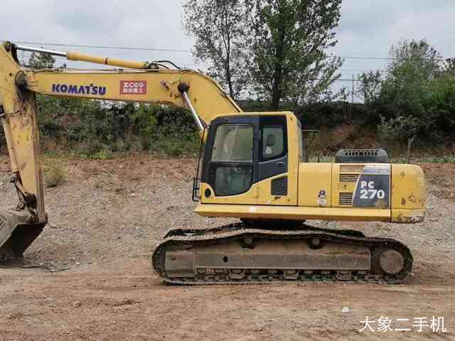 小松 PC240LC-8 挖掘机