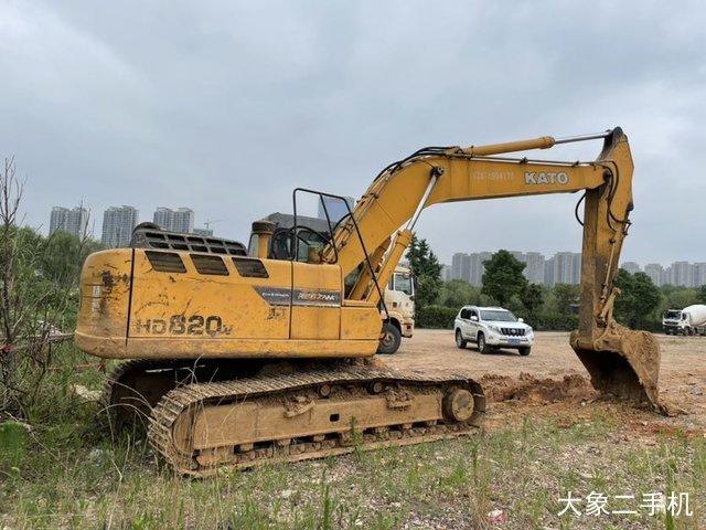 加藤 HD820LC-II 挖掘机