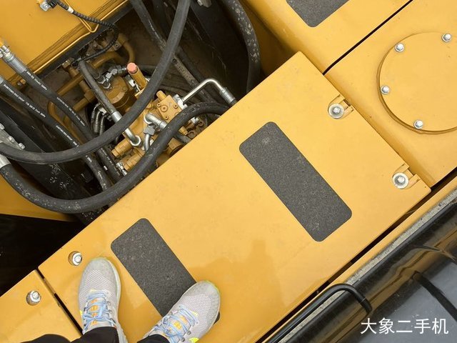 三一重工 SY215C-10 挖掘机
