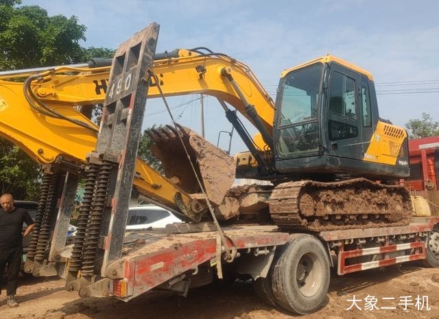 现代 130LVS 挖掘机