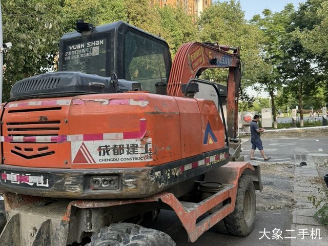 远山机械 YS775-8 挖掘机