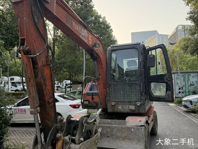 远山机械 YS775-8 挖掘机