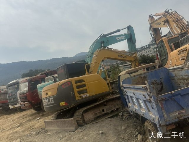 凯斯 WX210物料处理机 挖掘机