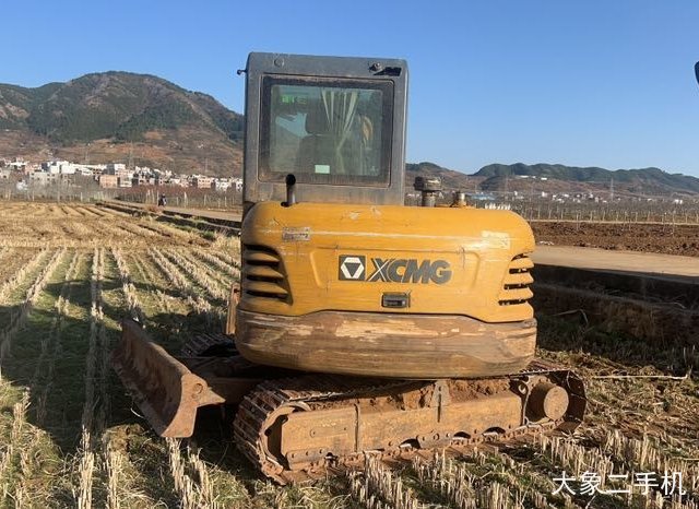 神钢 SK80H 挖掘机