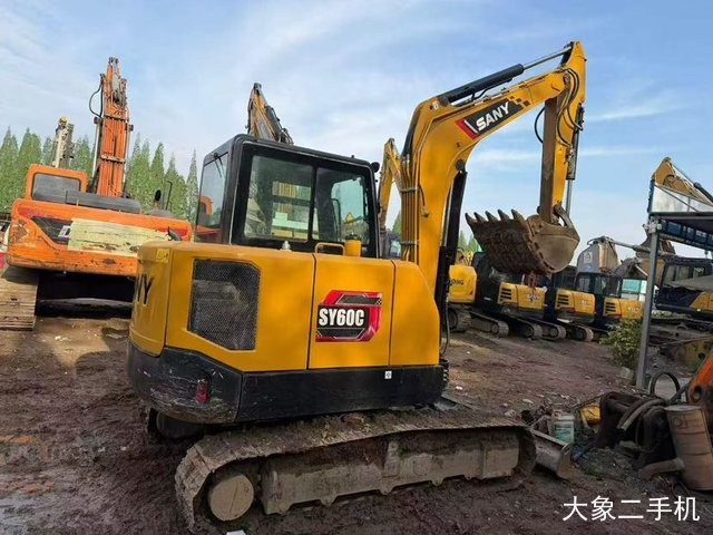 三一重工 SY60C 挖掘机