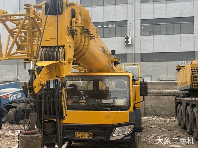 徐工 QY70K-I 起重机