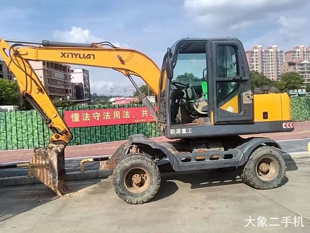 新源 XYB75W-9 挖掘机