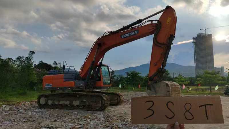 Doosan DX300LC-9C photo