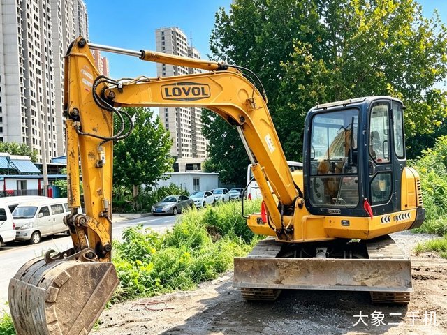雷沃重工 FR65-7 挖掘机