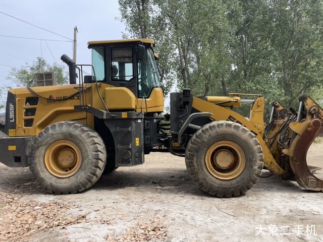 山东临工 L955F 装载机