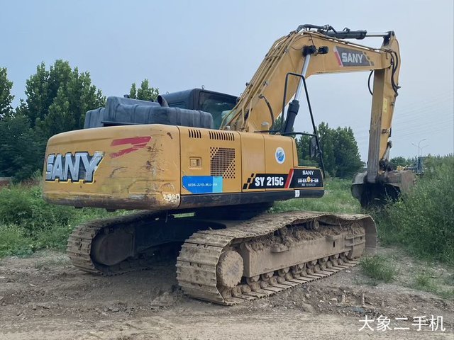 三一重工 SY215C 挖掘机