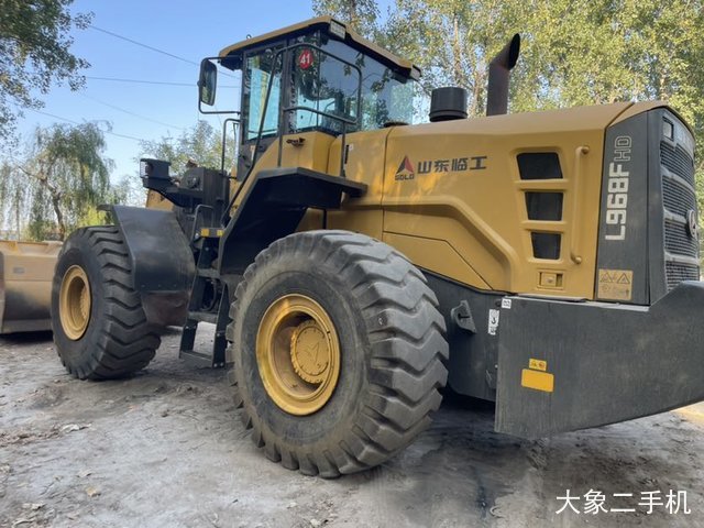 山东临工 L968F 装载机