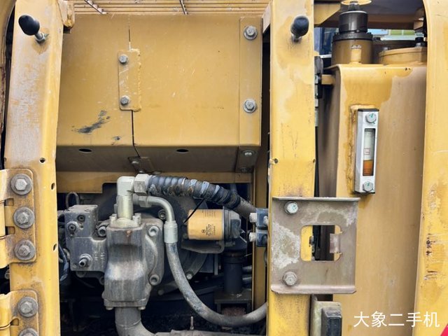 雷沃重工 FR75 挖掘机