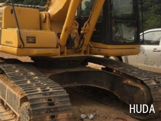 Komatsu PC200-6E Excavator
