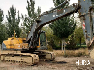 Volvo EC210B Excavator - 7