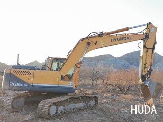 Hyundai R215-9 Excavator - 4