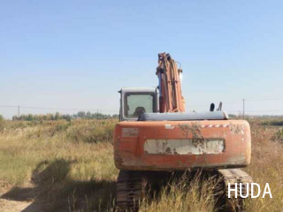 Hitachi EX200-5 Excavator - 3