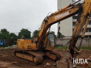 Hyundai R200-5D Excavator